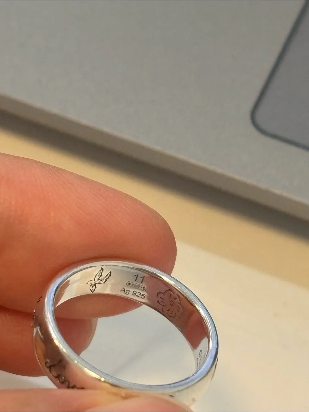 Gucci Silver 'Blind for Love' Ring IT11 US5.5-6